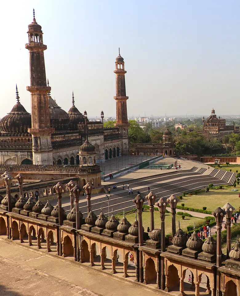 Why Lucknow Banner Mobile